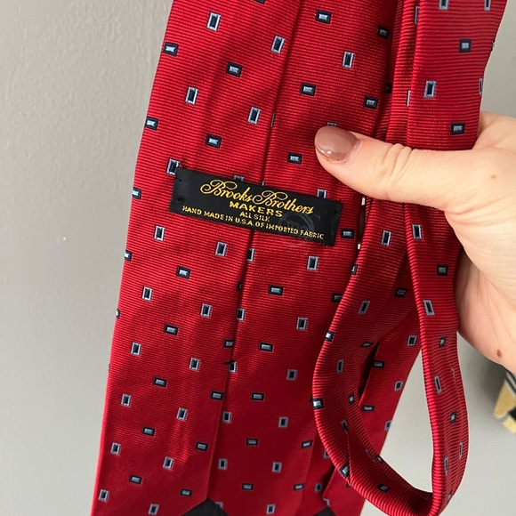 Bundle of Two Brooks Brothers Ties 100% Silk - Picture 5 of 6